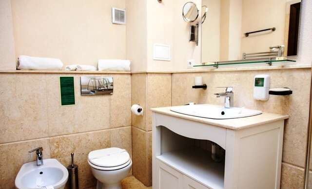 Отель Phoenicia Comfort Hotel Бухарест-13