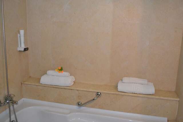 Отель Phoenicia Comfort Hotel Бухарест-22