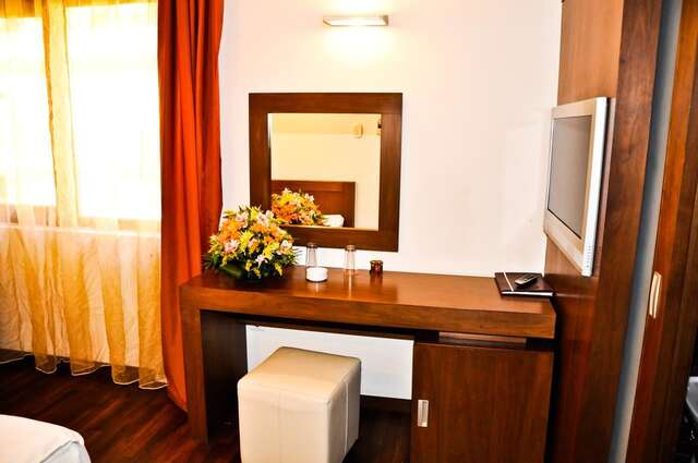 Отель Phoenicia Comfort Hotel Бухарест-43